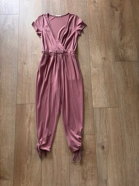 Small ILLA ILLA Dusty Rose Short Sleeve Wrap Jumpsuit
